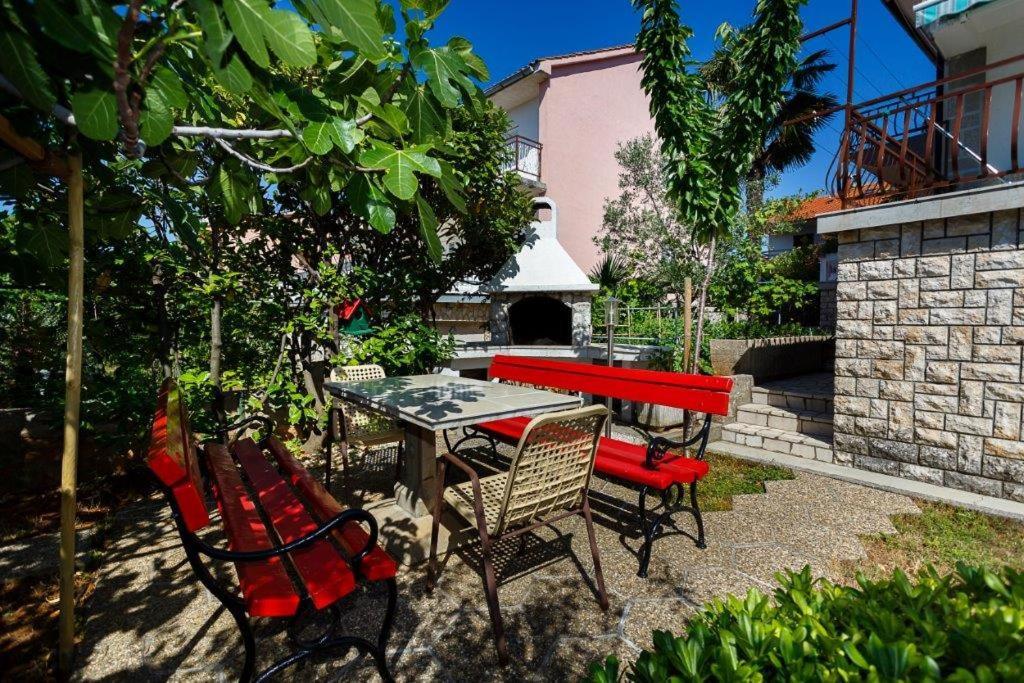 Apartmani Braut Kornić Zewnętrze zdjęcie